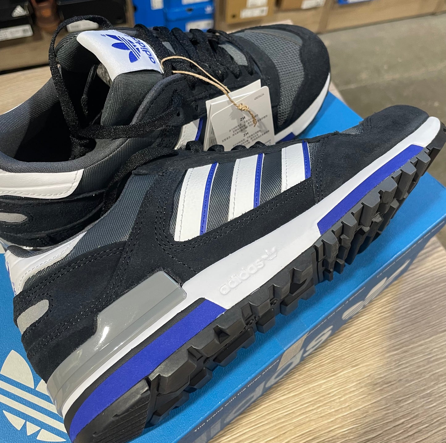 Adidas ZX 600