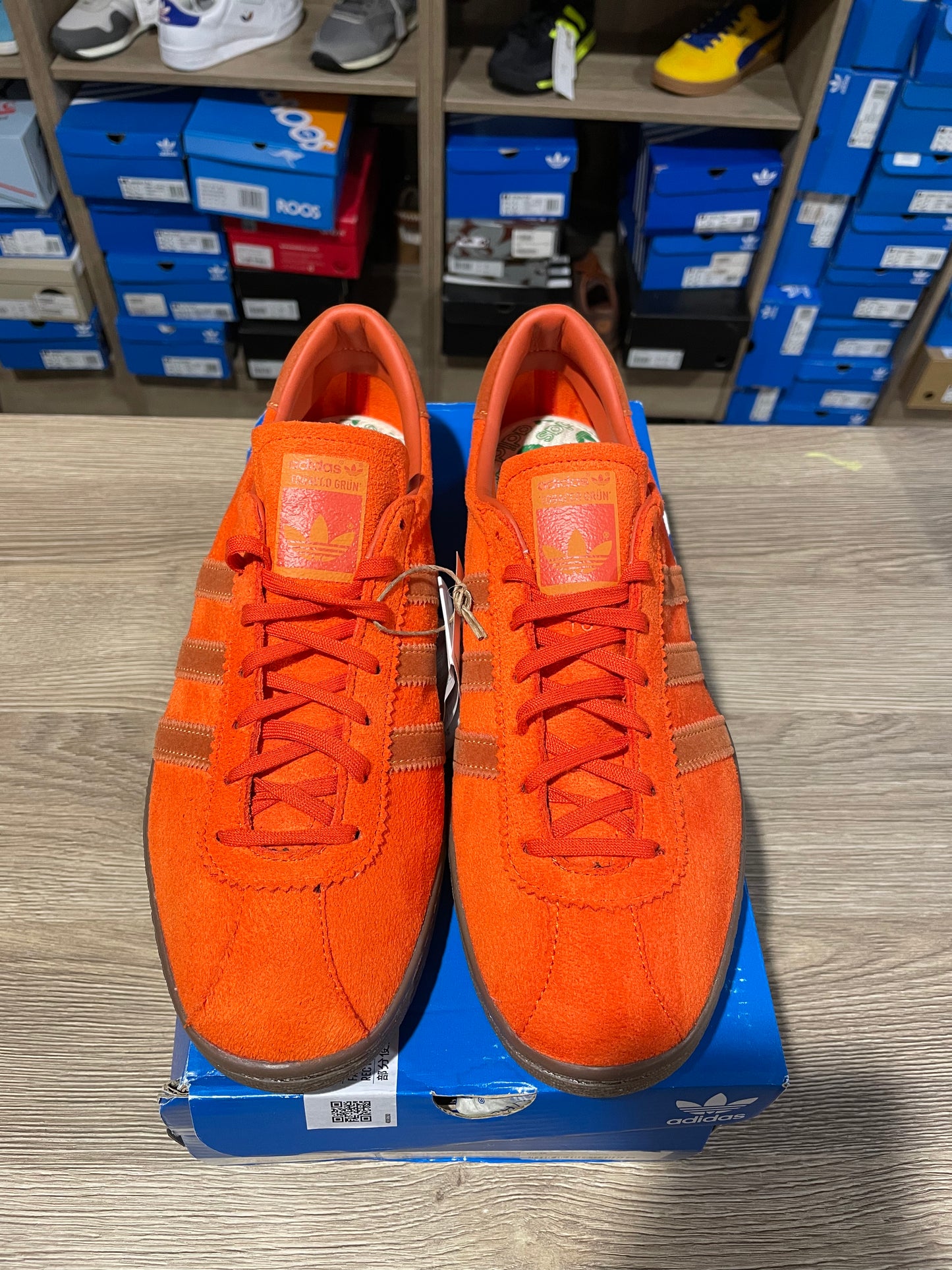 Adidas Tobacco Gruen.