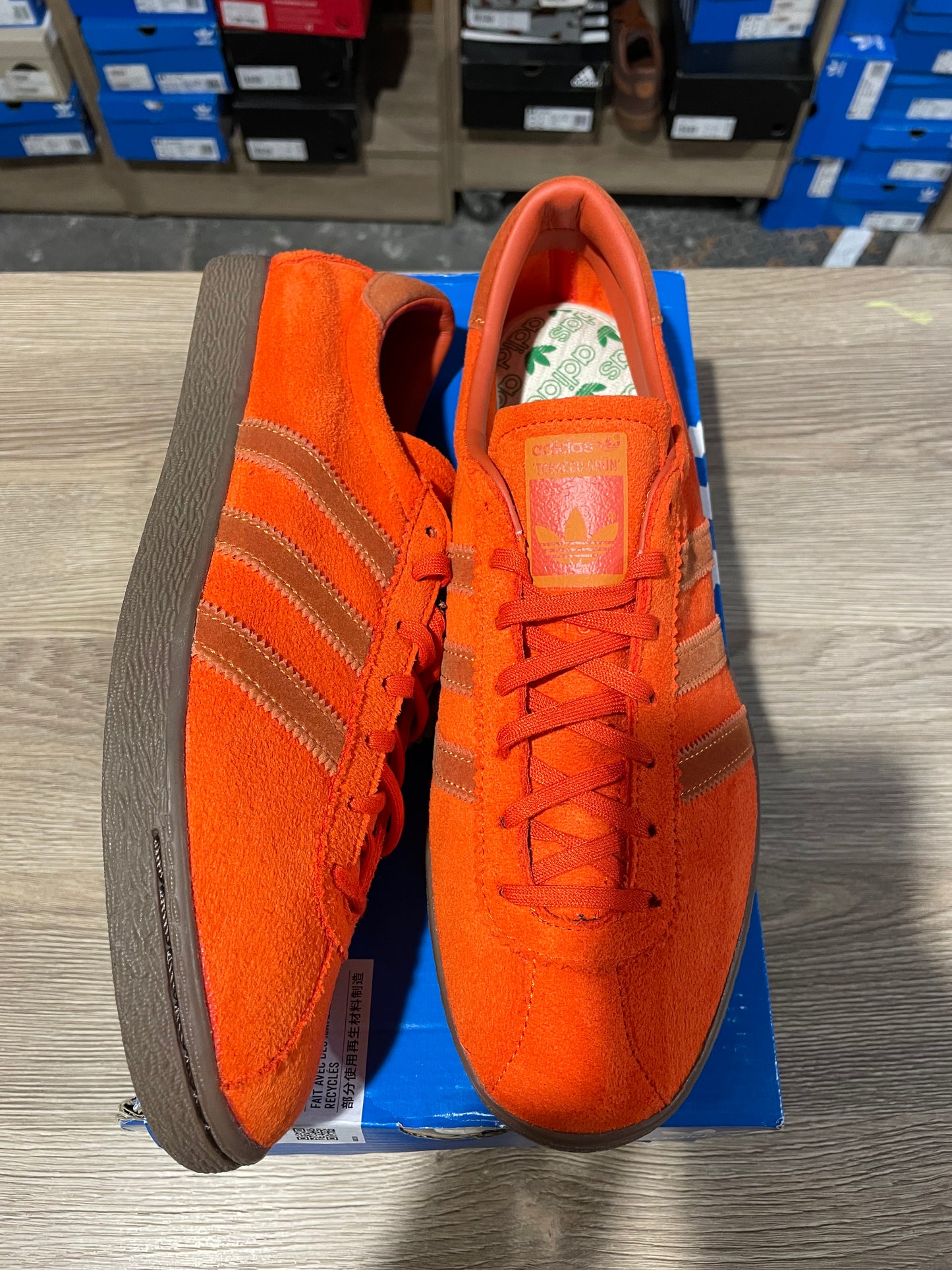 Adidas Tobacco Gruen.
