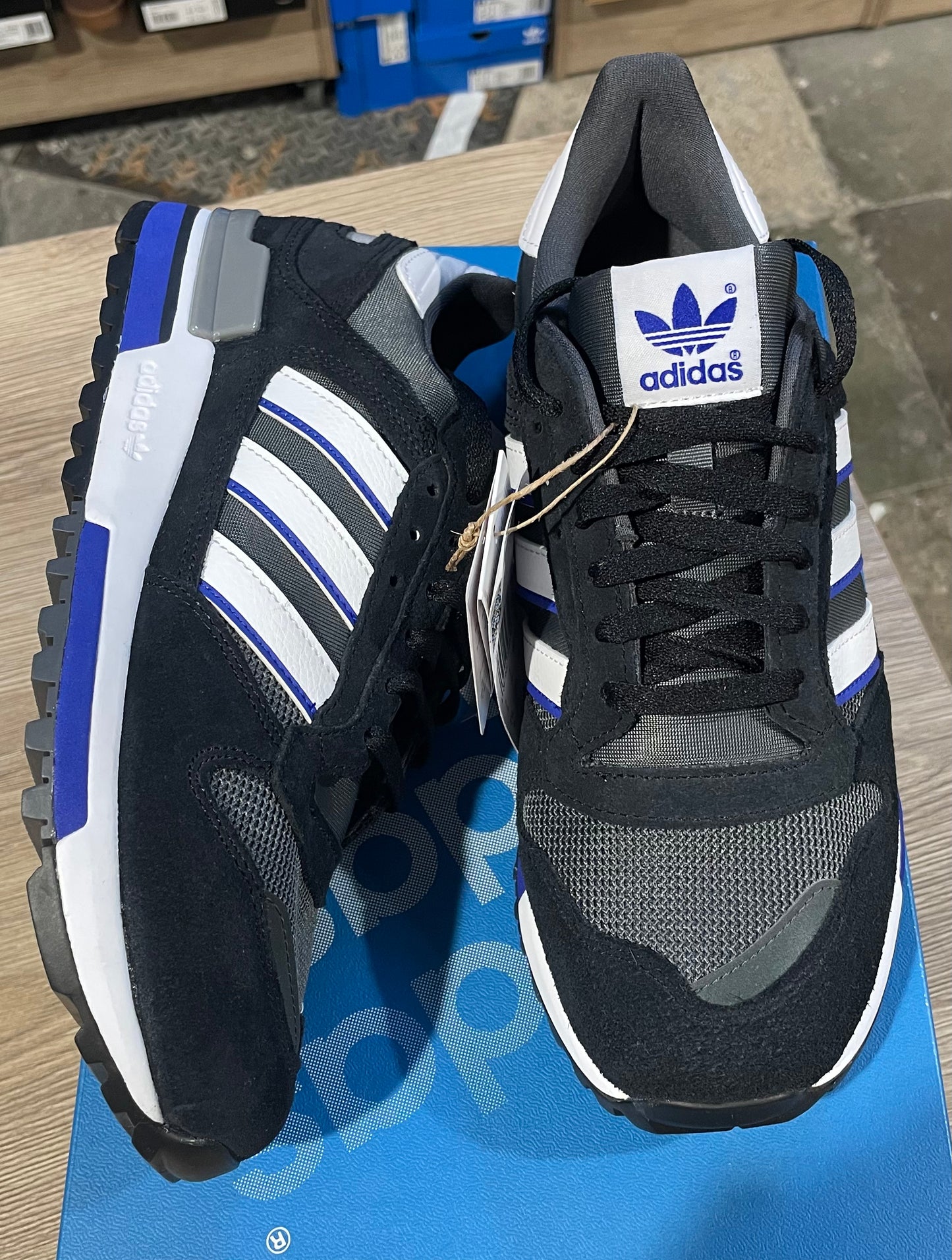 Adidas ZX 600
