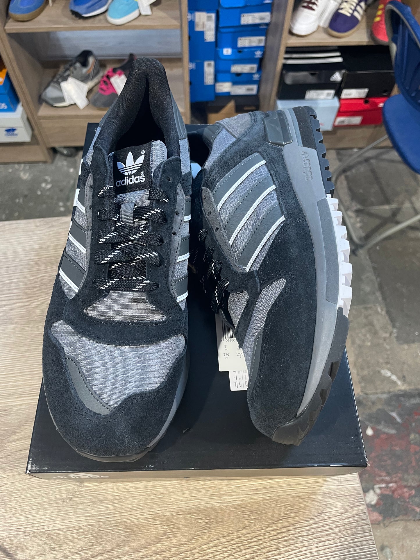 Adidas ZX 600