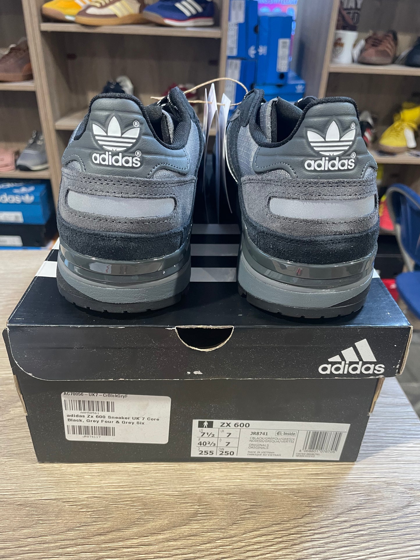 Adidas ZX 600