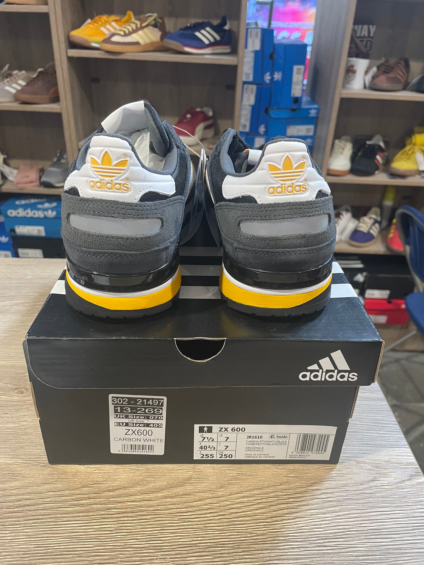 Adidas ZX 600