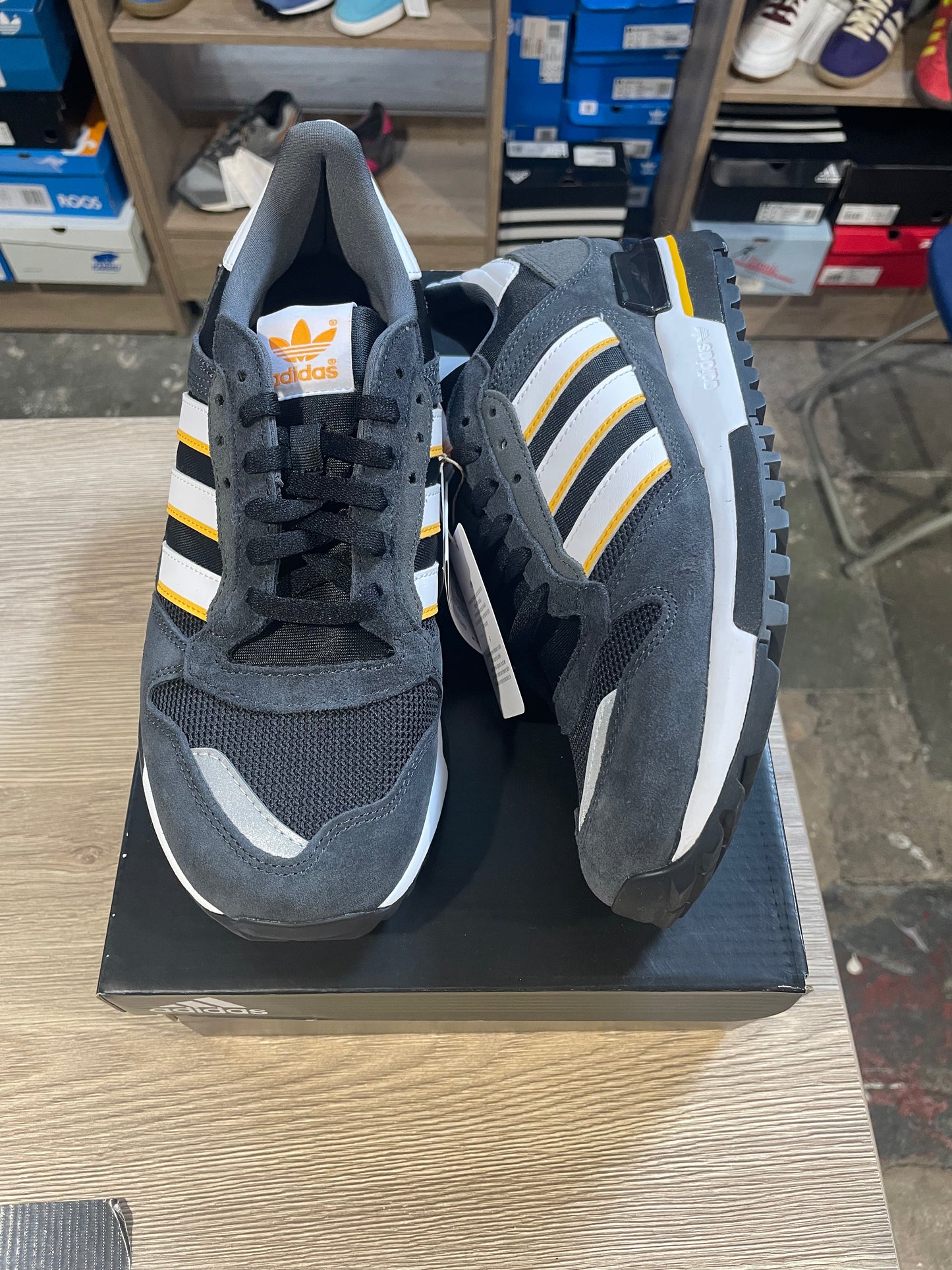 Adidas ZX 600