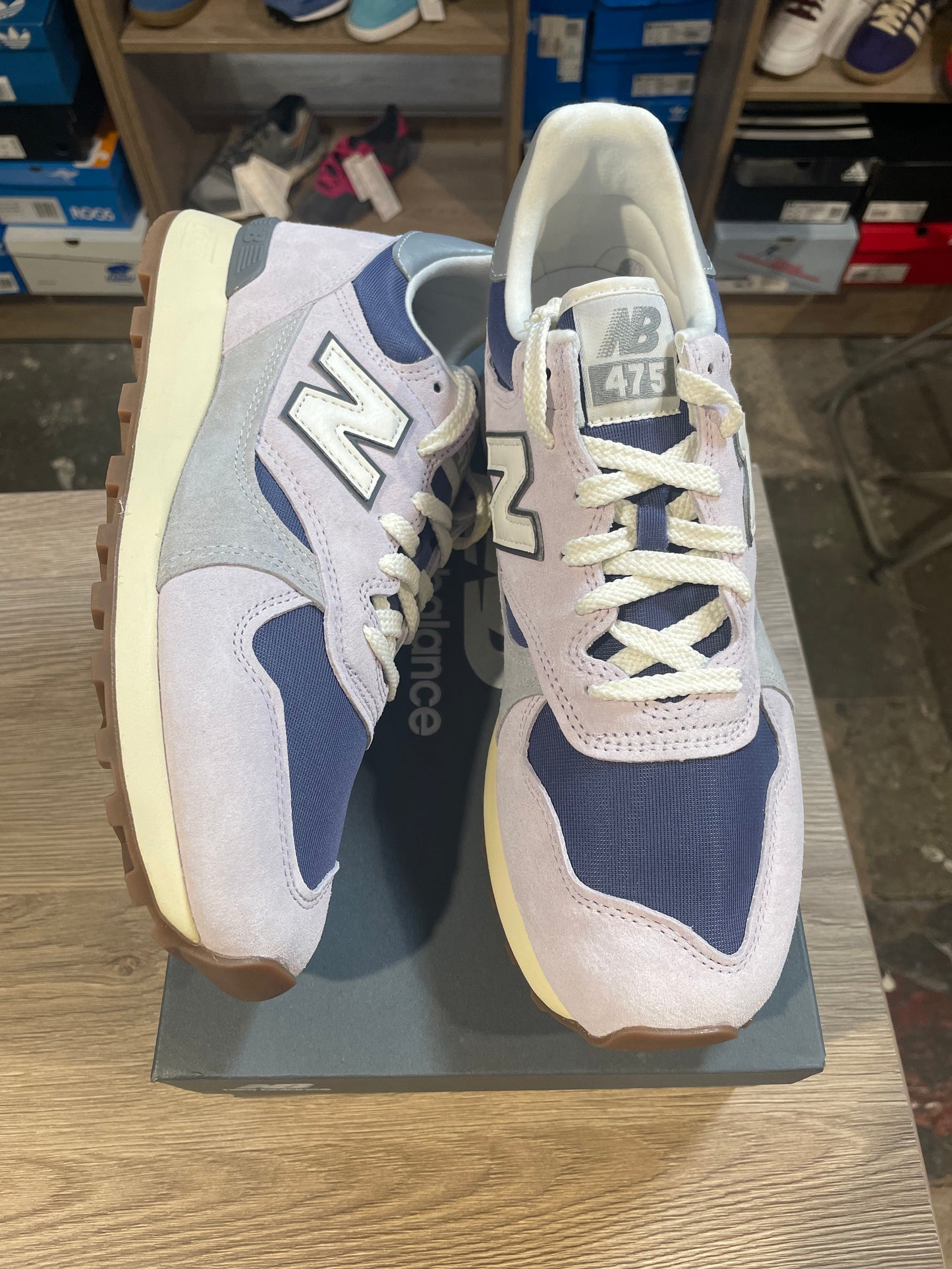 New Balance 475