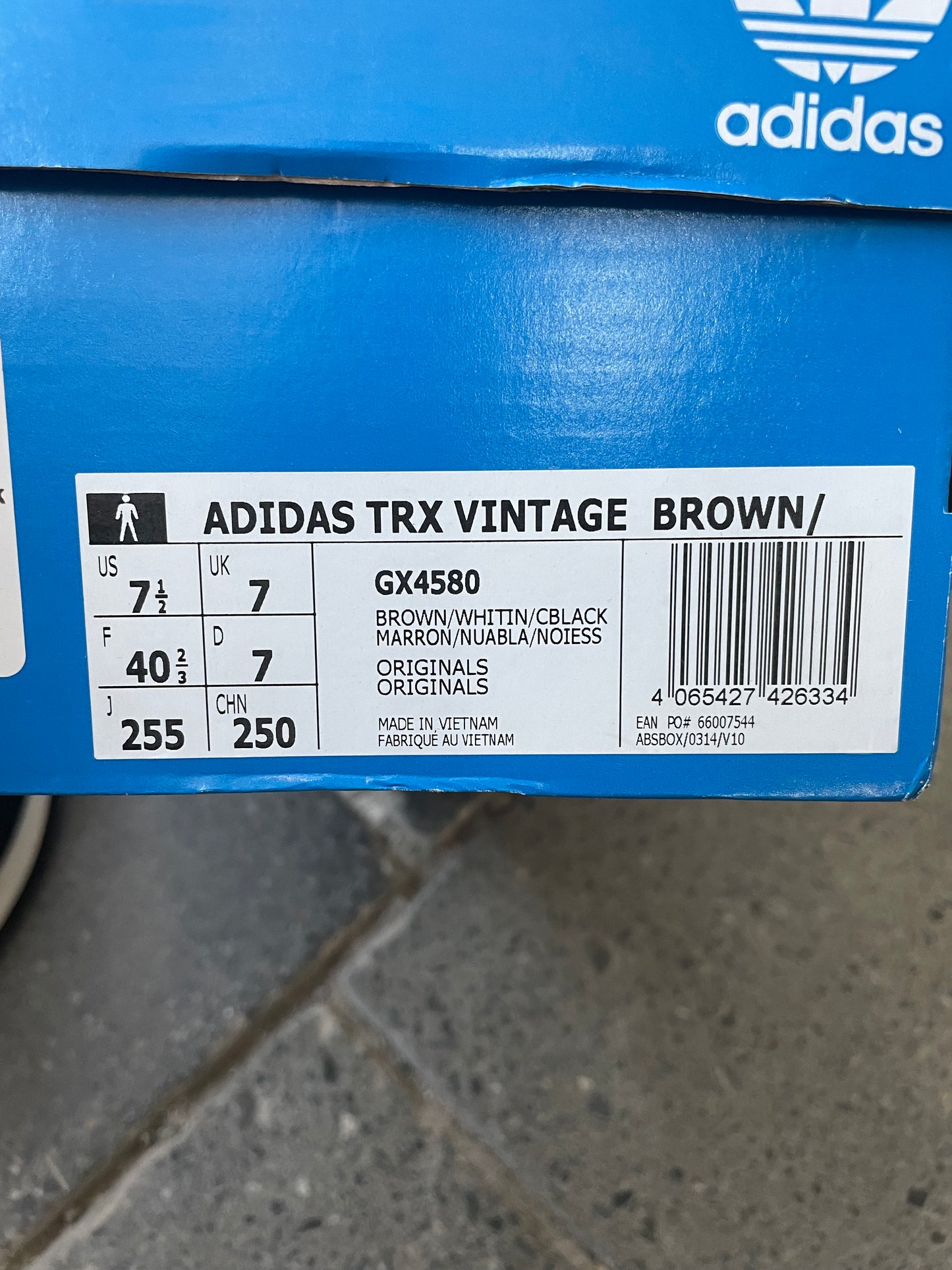 Adidas TRX Vintage.